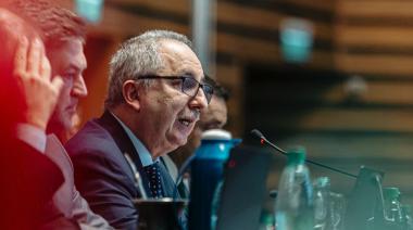 Caputo recibió un reclamo de Misiones que reabre la pelea tributaria