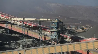 Perú acelera y Chile ajusta: el cobre vuelve a separar sus caminos