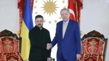 Zelenski y Erdogan sellan alianza en seguridad y energía