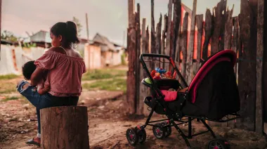 Perú y el silencio político sobre niñas embarazadas: qué deja afuera la campaña