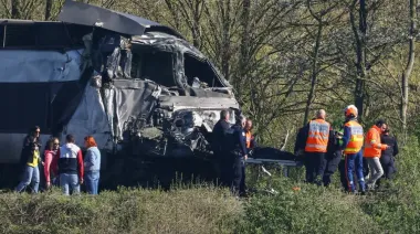 Choque de tren en Francia: por qué los pasos a nivel siguen fallando