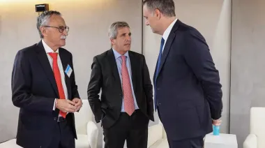 Crisis y deudas en el PAMI: cuál es el plan de Caputo y Lugones