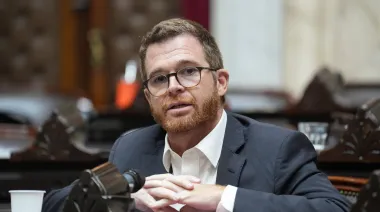 Massot: de reunirse con Kicillof a votar la Ley de Glaciares de Milei en 24 horas