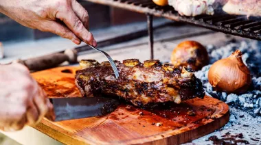 Salarios vs. asado: el poder de compra cayó a un nivel mínimo