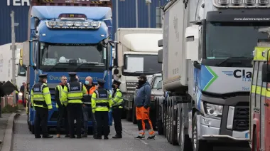 Protestas por combustible paralizan Irlanda y afectan servicios