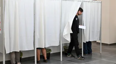 Hungría vota en elecciones clave que pueden terminar con la era Orban