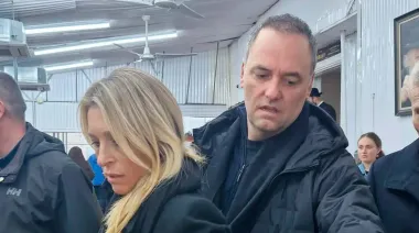 El coaching de la esposa de Adorni: un video insólito que suma ruido