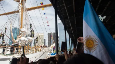Fragata Libertad: el mensaje que el Gobierno llevó al mar en su viaje 54°
