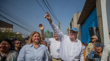 López Aliaga acelera en Perú y pone en jaque el mapa electoral