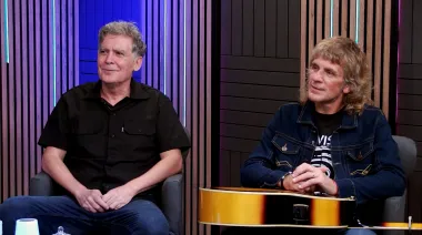 Ella es tan cargosa: entre la mística beatle y 25 años de canciones