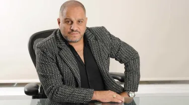 Cositorto: entre el encierro y la escritura, un libro insinúa su próxima jugada