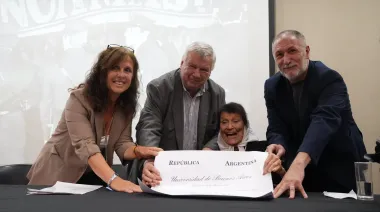 La UBA distinguió a Taty Almeida con el Doctorado Honoris Causa