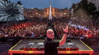 El “cura DJ”, Francisco y la señal del Vaticano a Milei desde Plaza de Mayo