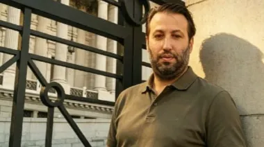 Nicolás Hourclé, emergente del peronismo, junto al dirigente mercedino Carlos Selva