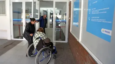 Golpe a jubilados: clínicas suspenden la atención de PAMI en 4 provincias
