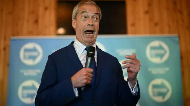 Islas Malvinas vuelve al centro: qué busca Farage en su visita a Milei