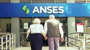 ANSES paga hoy: quiénes cobran jubilaciones y desempleo este martes 28 de abril