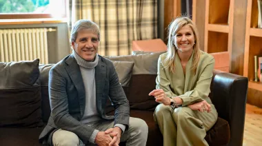 Caputo se reunió con la reina Máxima: qué hablaron en Bariloche