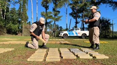 El hallazgo que desconcertó a Prefectura: más de una tonelada de droga tirada en el monte