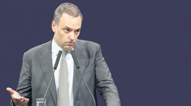 Caballito e Indio Cuá: la Justicia apunta a la escribana del caso Adorni