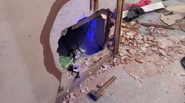 Hicieron un boquete y no pudieron salir: tres ladrones atrapados en un robo en Recoleta