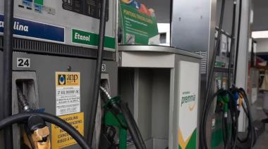Brasil sube el corte de etanol en nafta y busca frenar la suba en surtidores