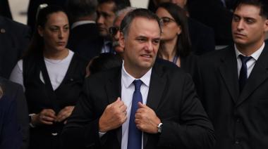 El sorpresivo poder que ganó Adorni mientras tiene un nivel de rechazo récord