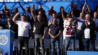 "Profundizar los conflictos": qué implica el anuncio de la CGT en Plaza de Mayo