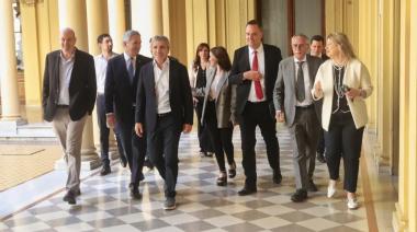 Adorni apura a los ministros y fija una fecha límite para el ajuste
