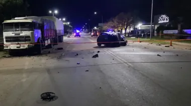 Doble tragedia en Córdoba: dos muertos tras violentos choques contra camiones
