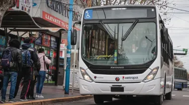 Golpe al bolsillo: colectivos suben hasta 11% en PBA, ¿cuánto cuesta viajar hoy?