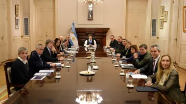 La reunión de Gabinete que armó Milei y puede definir el futuro de Adorni