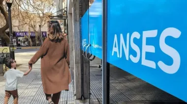 ANSES comienza a pagar hoy: ¿quiénes cobran jubilación, pensión y asignación?