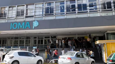 IOMA: cuándo hay suspensión de cobertura en La Plata y qué pasa con los turnos
