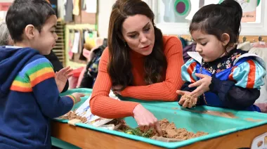Qué busca Kate Middleton en la revolucionaria pedagogía de Reggio Emilia