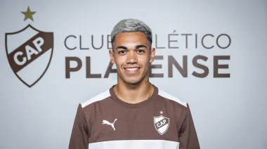 El gesto del jugador de Platense Juan Gauto para ayudar a familias de Santa Cruz