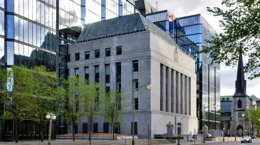 Petróleo caro y dólar débil: la advertencia de Canadá a Argentina