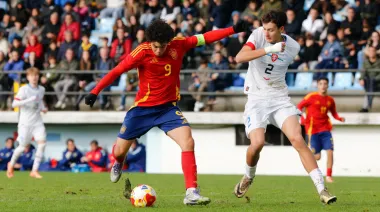El padre es leyenda de la selección brasileña y su hijo eligió jugar para España