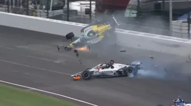 Tremendo susto para Pato O’Ward: choque múltiple en la previa de la Indy 500