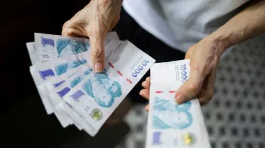 Salario mínimo: de cuánto es en mayo y cuánto aumentará hasta agosto de 2026