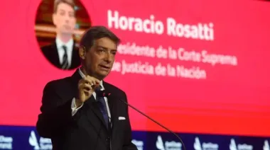 Tensión en Santa Fe: investigan a personas con cámaras frente a la casa de Rosatti