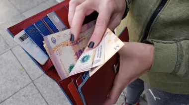 Sueldos al límite: 7 de cada 10 trabajadores no llegan a mitad de mes