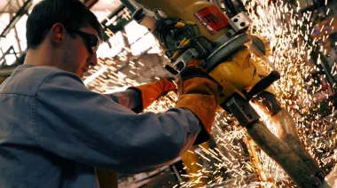 Emergencia industrial por un año: el plan K en Diputados para salvar empleos