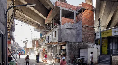 Ley 6.129 en Villa 31: la Ciudad demolió una construcción clandestina en Saldías