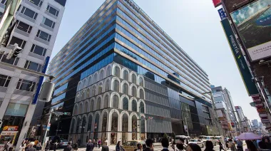 Ataque con sustancia irritante desató el caos en pleno centro de Tokio