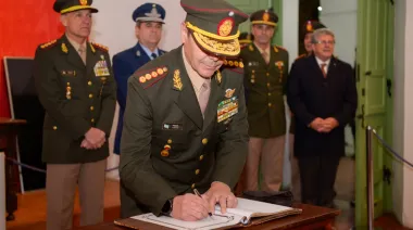 Jubilaciones, juicios y préstamos militares: Presti movió otra ficha en Defensa