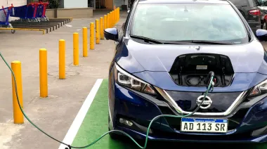 Autos eléctricos en Argentina: el plan PRO que cambiaría edificios y estaciones de servicio