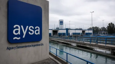 Milei avanza con la venta de AySA: el Gobierno licita el 90% de la empresa