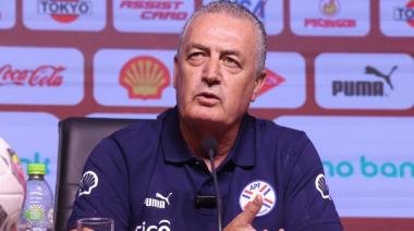 Quiénes son los argentinos que Gustavo Alfaro sumó al cuerpo técnico de Paraguay