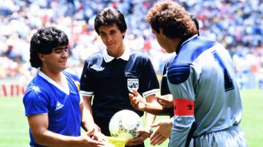 Lineker habló y Shilton cedió: el documental El Partido sobre la proeza de Maradona